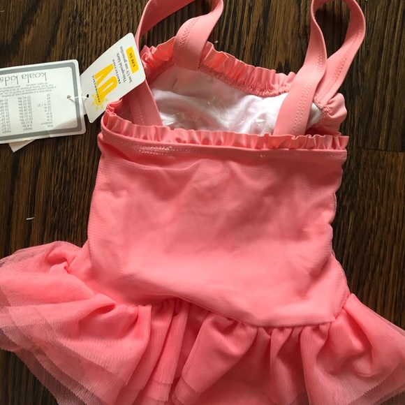 Baby girl bathing suit 18 mo - Picture 2 of 3